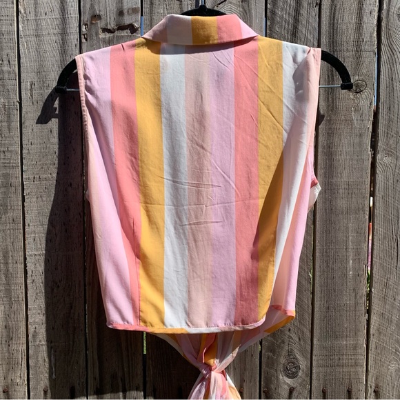 Modcloth x Collectif Strawberry Sugar Tie Waist Top SZ 6 - Picture 5 of 5